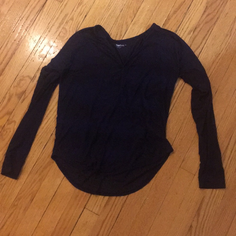 A long sleeve gap body tshirt